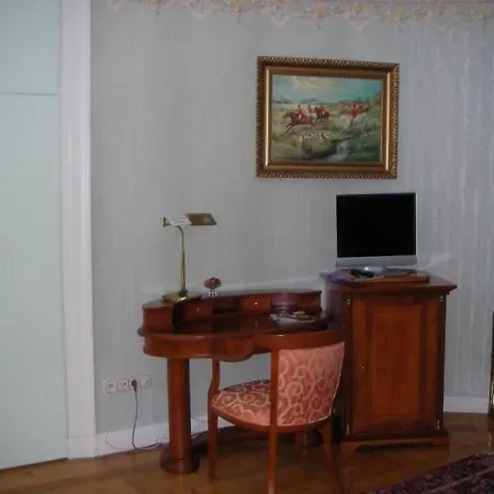 Maison d'hôtes Baerenturm Hotelpension 2*