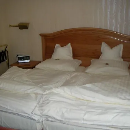 Baerenturm Hotelpension Cobourg