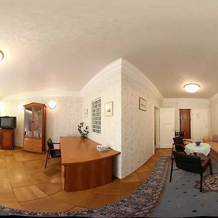 Baerenturm Hotelpension Πανσιόν 2*