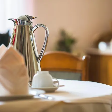 Πανσιόν Baerenturm Hotelpension 2*